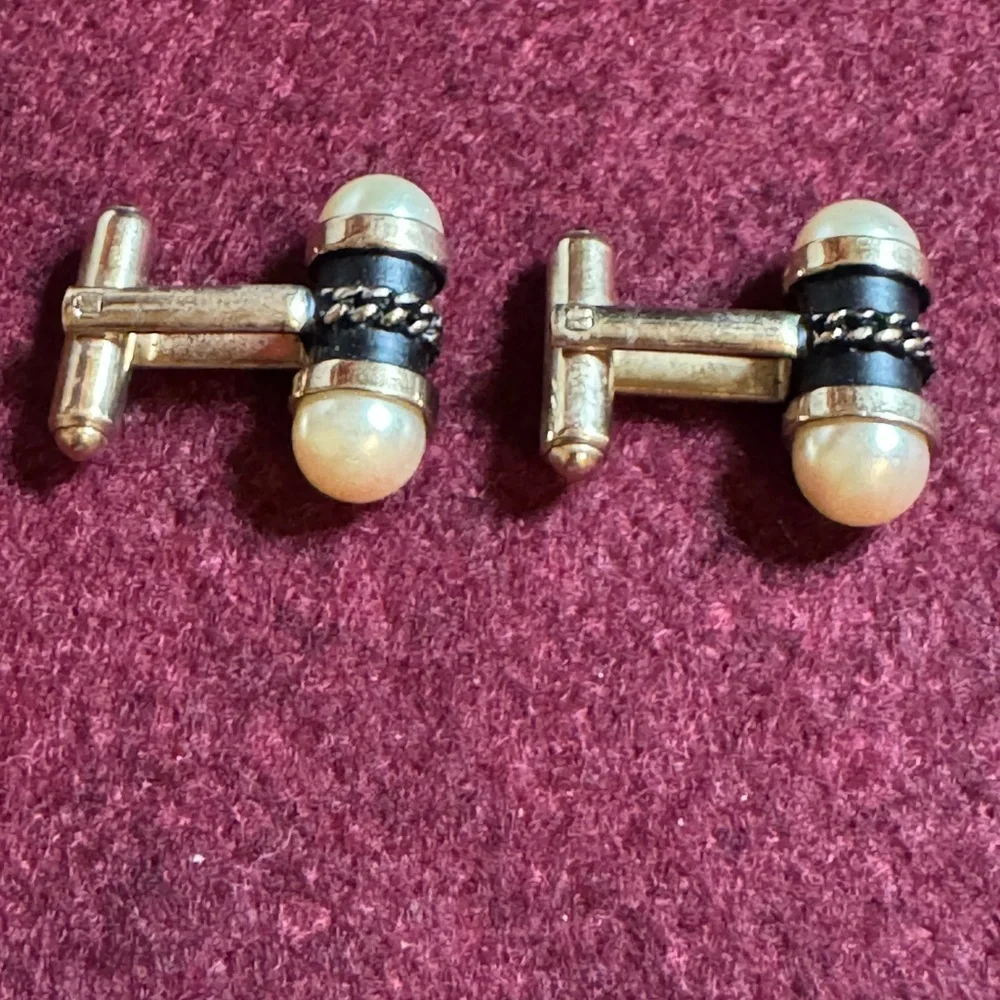 Vintage black enamel double pearl gold tone barbell shaped cufflinks